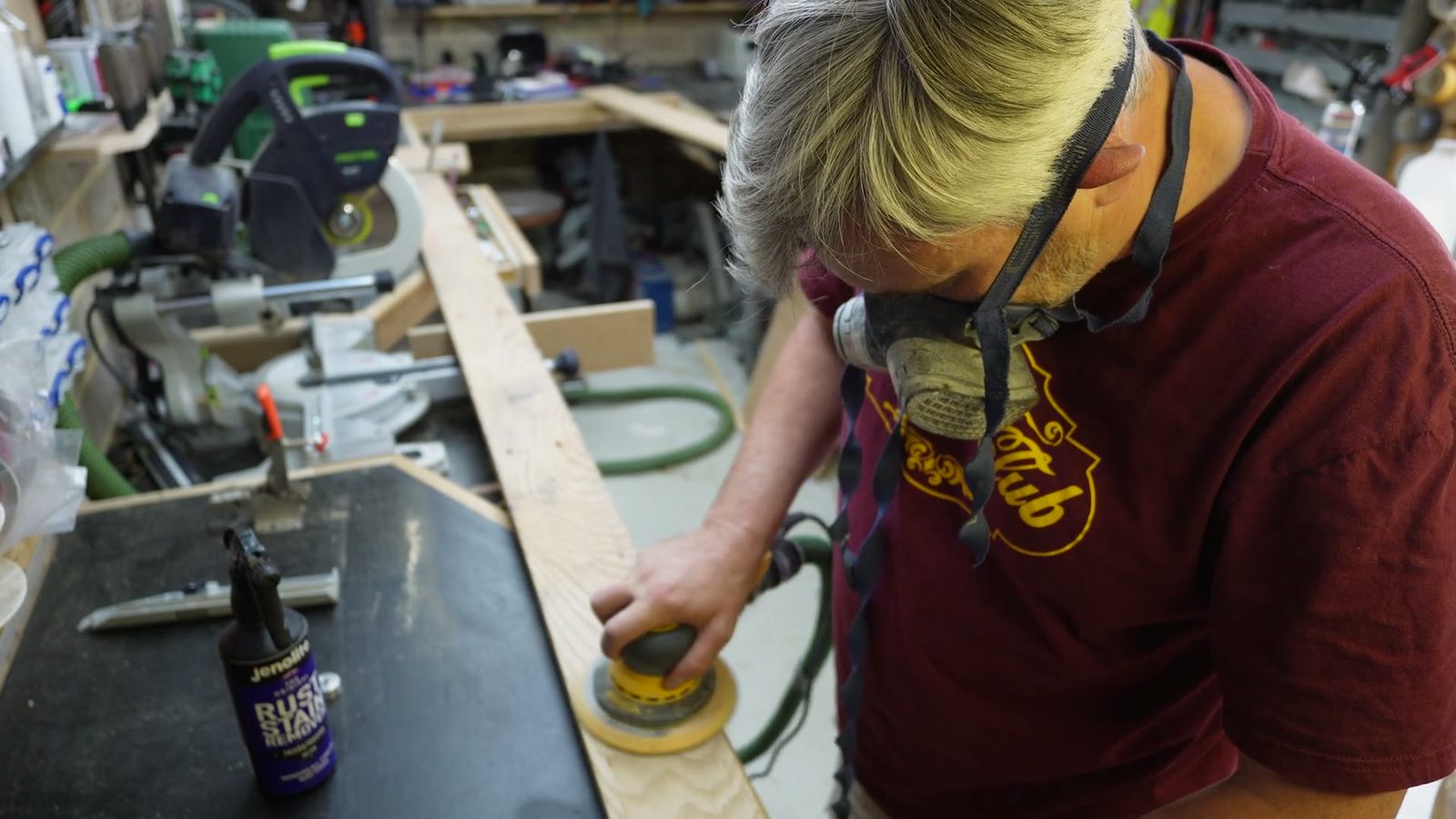 Final finishing work on the curved skirting board.