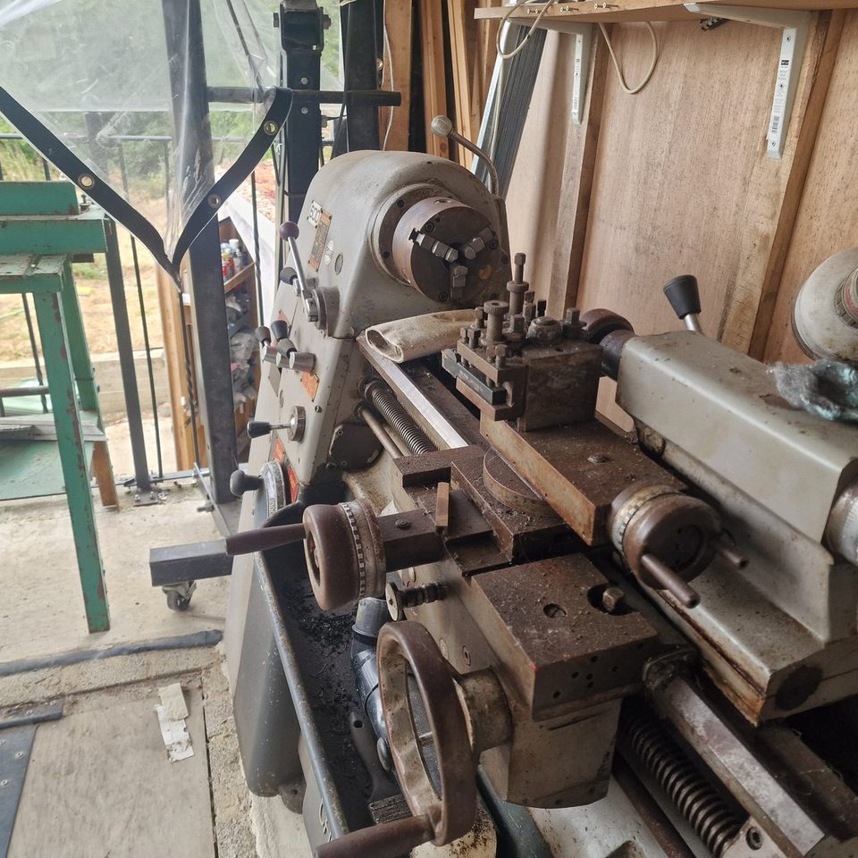 The Chipmaster lathe bed, chuck and tooling.